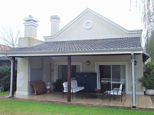 Imagen 5 de 14 de Venta Excelente Casa En Pb En Bº Cº Saint Matthew's - Pilar
