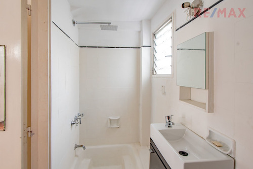 Imagen 12 de 15 de Venta Monoambiente Con Balcon Corrido - Almagro