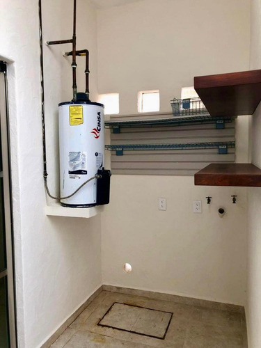 Casa En Venta En Av Las Torres