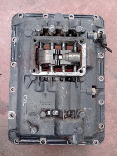Tapa Caja Y Porta Orquillas Caja Cargo 1721 Eaton 6 Velocid (Usado)