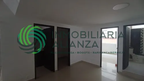 Oficina En Arriendo En Sector Comercial. Cod A13593