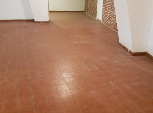 Imagen 9 de 15 de Galpón- Bodega De 240 Metros En Villa Ortuzar