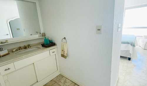 Imagen 12 de 23 de Apartamento En Venta De 3 Dormitorios En Playa Mansa (ref: Lij-5758)
