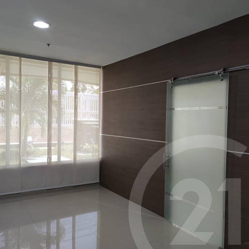 Imagen 4 de 12 de En Alquiler Local Comercial De 41m2 En El Centro Empresarial Mar Pacífico, Lechería, Estado Anzoátegui