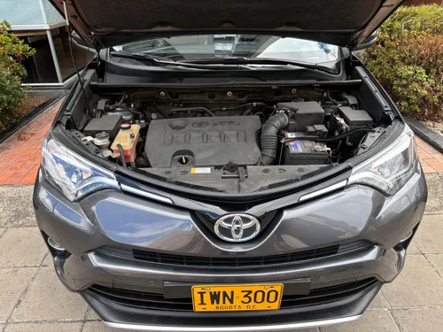 Toyota RAV4 2.0 Street At
