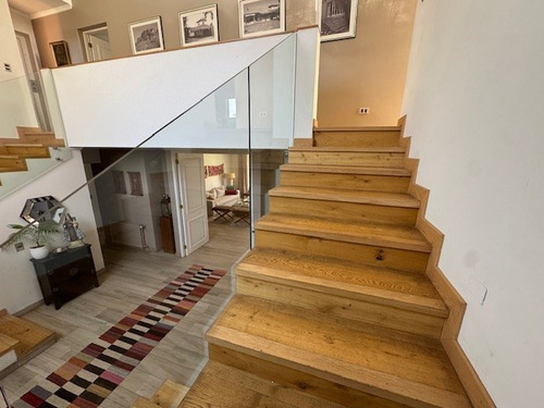 Casa En Venta De 5 Dorm. En Las Condes Los Dominicos
