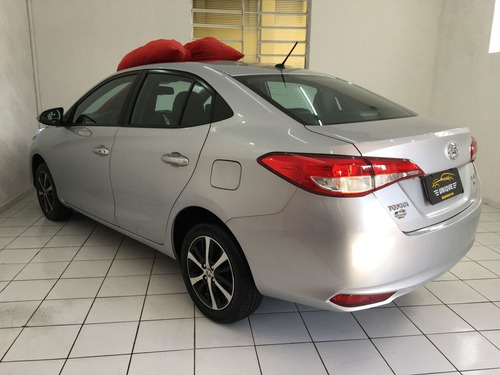 Imagem 2 de 15 de Yaris Xs Sedan 1.5 Flex 16v 4p Aut.