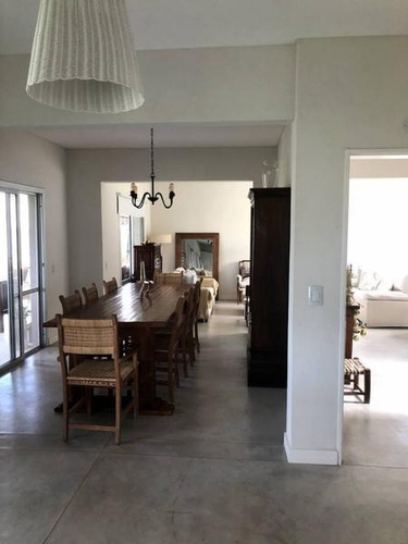 Casa En Venta En San Matias Lote Interno.