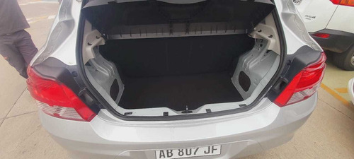 Imagen 7 de 11 de Chevrolet Onix Joy 5p 1.4 N Ls Mt+ 2017