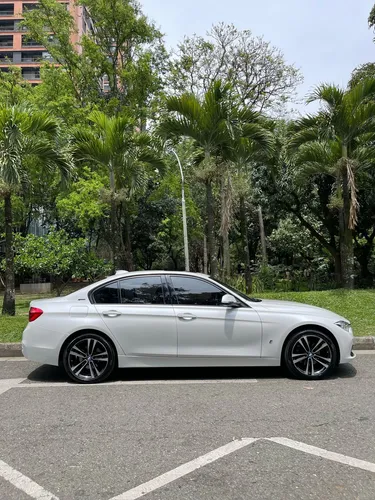 Bmw 330e Híbrido 2.0 Turbo Automático
