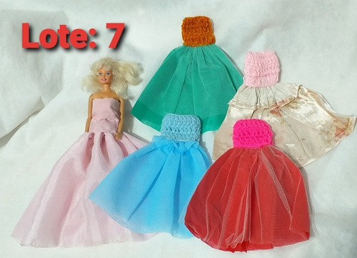 Vestido Muñeca Barbie Princesa O Similar Lote De 5 Vestidos (Usado)