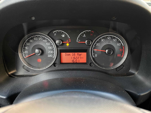 Imagem 7 de 15 de Fiat/ Doblo Essence 1.8 7l