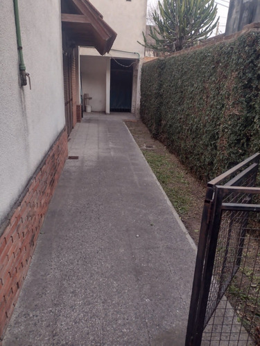 Imagen 5 de 11 de Venta - 2 Locales - Depto 3 Amb - Galpon - L. M Campos 4347 - Caseros