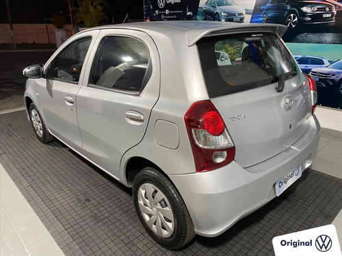 Imagem 3 de 8 de Etios 1.3 X 16v Flex 4p Automático