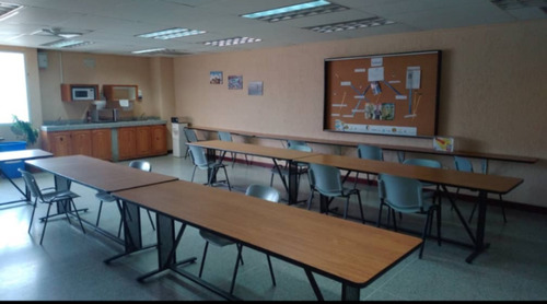 Imagen 20 de 21 de En Moderno Edificio Av. Municipal Puerto La Cruz, Alquilo Oficinas Equipadas De Distintos Metrajes