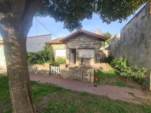 Venta Casa 2 Dormitorios Balcarce