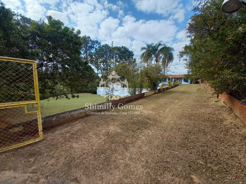 Imagem 12 de 14 de 2.000 M², 03 Dormitórios, Churrasqueira E Piscina !!