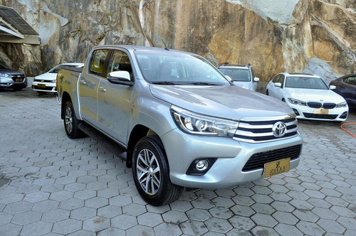 Toyota Hilux SRX CD 2.8 4X4 AT