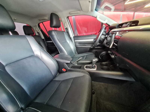 Imagem 12 de 15 de Toyota Hilux 4x4 2.8 Automatico -