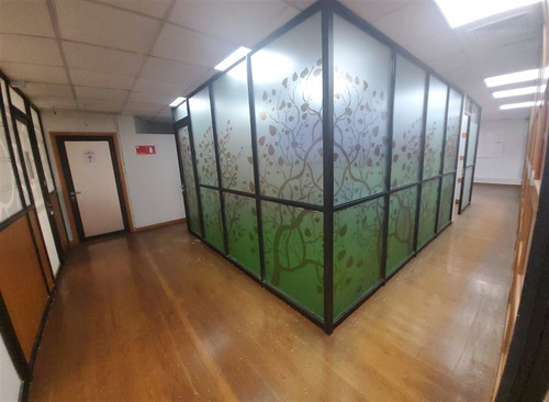 Imagen 3 de 20 de Oficina En Arriendo En Santiago