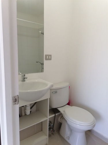 Departamento En Venta De 2 Dorm., 2 Baños En Quilpué
