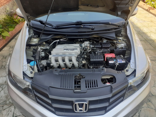 Imagem 5 de 8 de Honda City 2014 1.5 Sport Flex 4p