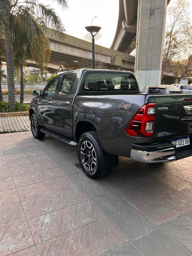 Imagen 4 de 25 de Toyota Hilux 2022 2.8 Cd Srx 177cv 4x4 At Madero Motors