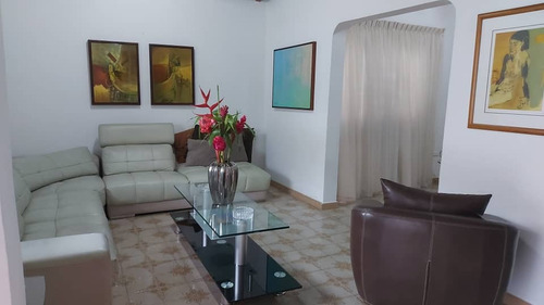 Imagen 22 de 28 de Casa De Esquina En Venta En Urbanización El Bosque Con Vigil