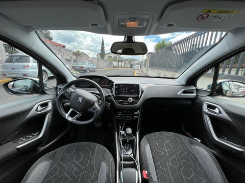 Imagen 4 de 5 de Peugeot 2008 1.6 Full Crossover Suv 5p T/a Año 2018