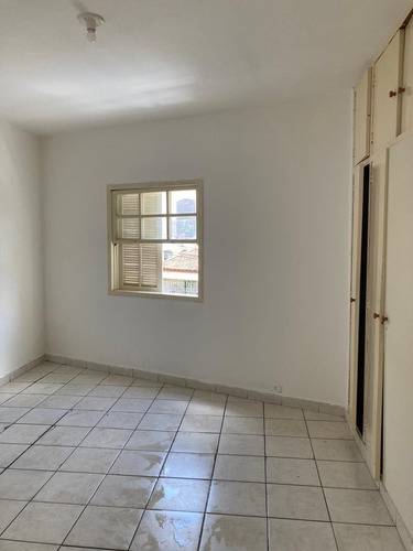 Imagem 12 de 23 de Casa De 3 Dorm 1 Suite Encima De Comércio Fl37