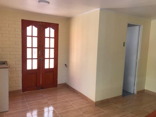 Casa Con Mansarda En Las Compañías (villa El Romero)