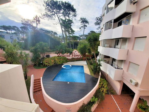 Imagen 12 de 26 de Venta Apartamento 3 Dormitorios En Playa Mansa , Punta Del Este