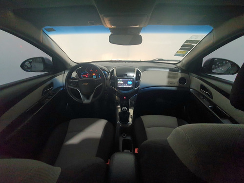Imagen 10 de 19 de Chevrolet Cruze Lt Mt 1.8 Nafta Manual 4 Puertas 2013