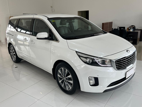 Kia Carnival EX 2.2 AT CRDI