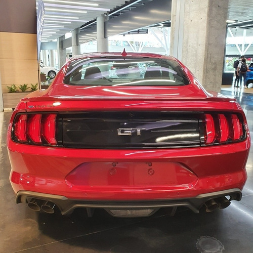 Ford Mustang Fastback 2020
