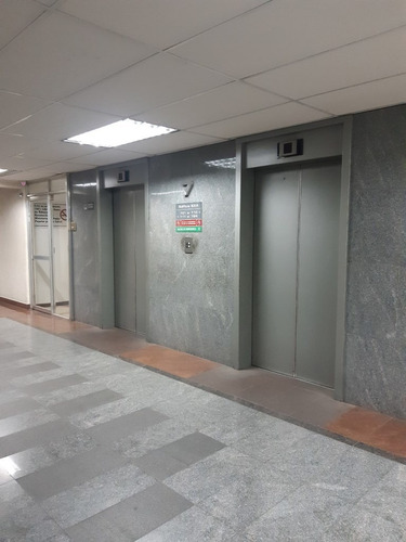 Imagen 3 de 14 de Oficina El Rosal 3 Oficina Y Espacio Amplio Para Staff