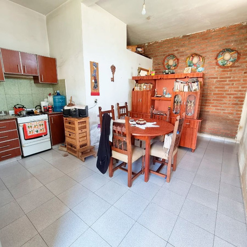 Imagen 11 de 26 de Casa + Departamento C/ Cochera En Cosquín