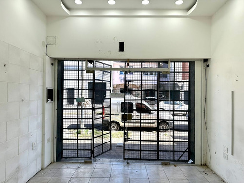 Local En Venta De 3x8