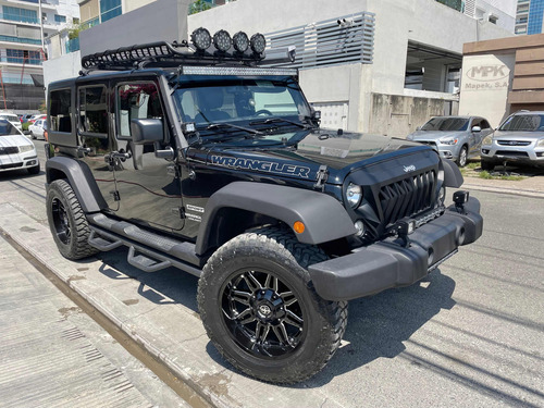 Imagen 4 de 15 de Jeep Wrangler Unlimited Sport 2017 Americano