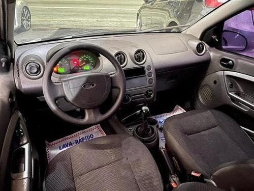 Imagem 7 de 7 de Ford Fiesta Hatch 1.0 Gasolina Manual