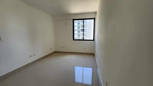 Vendo Amplio Apartamento En La Avenida Hispanoamericana