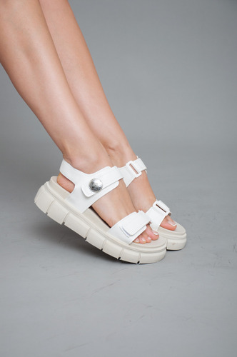 Sandalia Mujer Plataforma Moda Eco Cuero Bym Shoes Nara