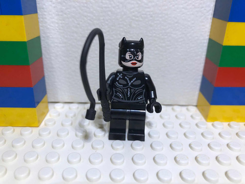 Lego 76252. Gatubela (catwoman). Dc