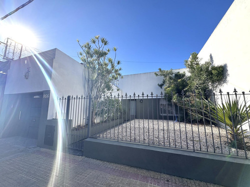 Casa En Venta En La Plata