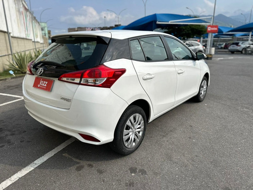 Toyota Yaris 1.3 16V FLEX XL LIVE MULTIDRIVE