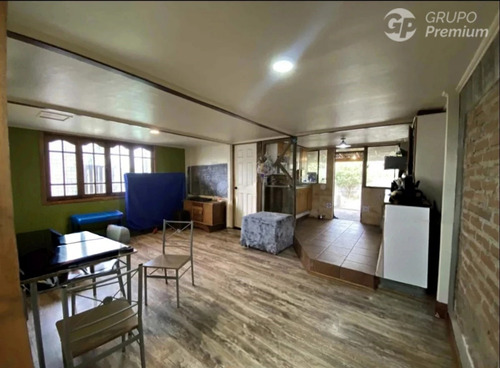 Casa En Venta De 3 Dorm. En Valparaíso