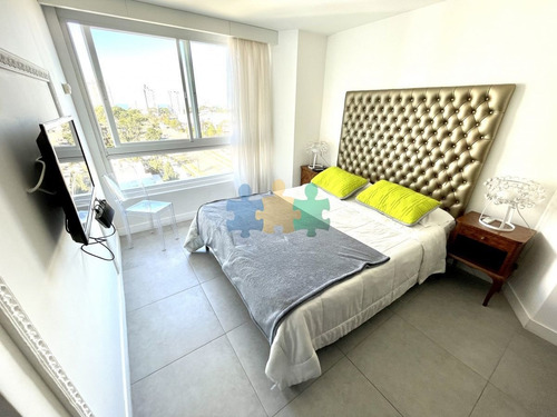 Imagen 16 de 28 de Apartamento De Primera Categoria En Torre Con Amenities