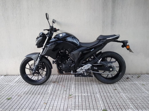 Imagen 4 de 10 de Yamaha Fz 25 Fazer 250 Inyeccion En Excelente Estado !!!