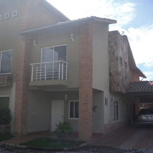 Imagen 2 de 10 de Se Vende Town House En Villa De San Diego Country Club