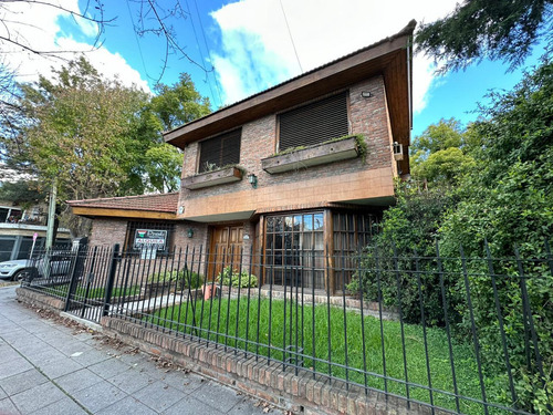 Chalet En San Miguel Ctro. Uso Profesional